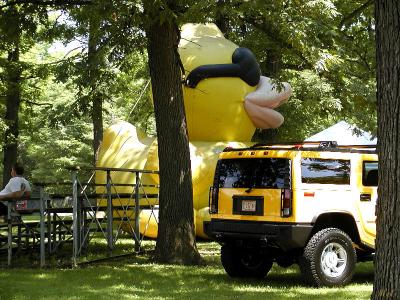 A REALLY big duck.jpg(303)