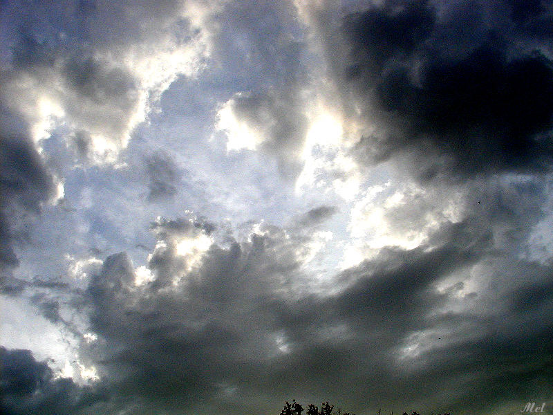 As the storm was passing to the East.jpg(423)