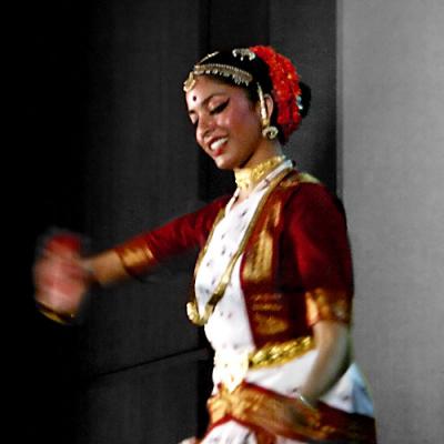Indian Dancer by howard1