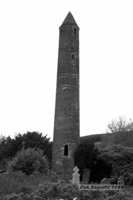 132_Glendalough_Abbey_Tower.jpg