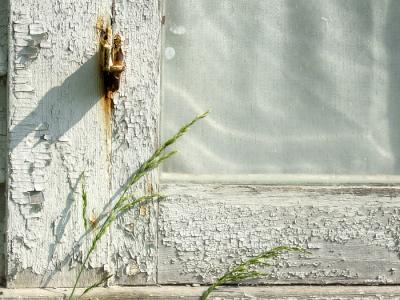 u46/pam_r/medium/29856129.Window.jpg