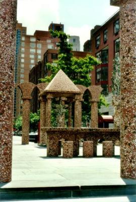 u46/photos75/medium/33934625.BatteryPark3.jpg