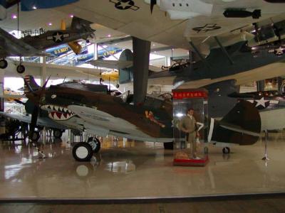 Curtiss P-40 Tomahawk
