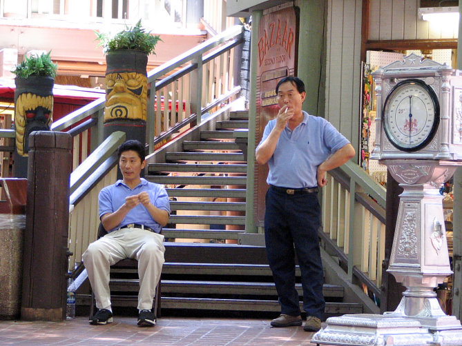 Smoko or Chinese Mafia?