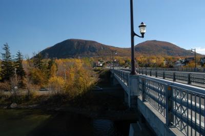 u46/richmois/medium/35414132.041023MontStHilaire13.jpg