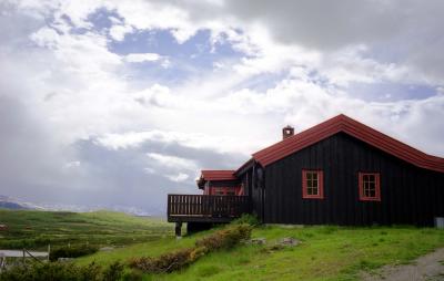 u46/rossb/medium/29575700.HutatHemsedal.jpg