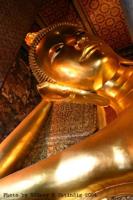 The Reclining Buddha at Wat Phra Chetupon, more commonly known as Wat Po