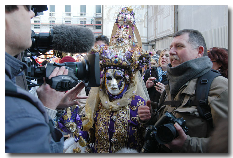 television_ interview_1325