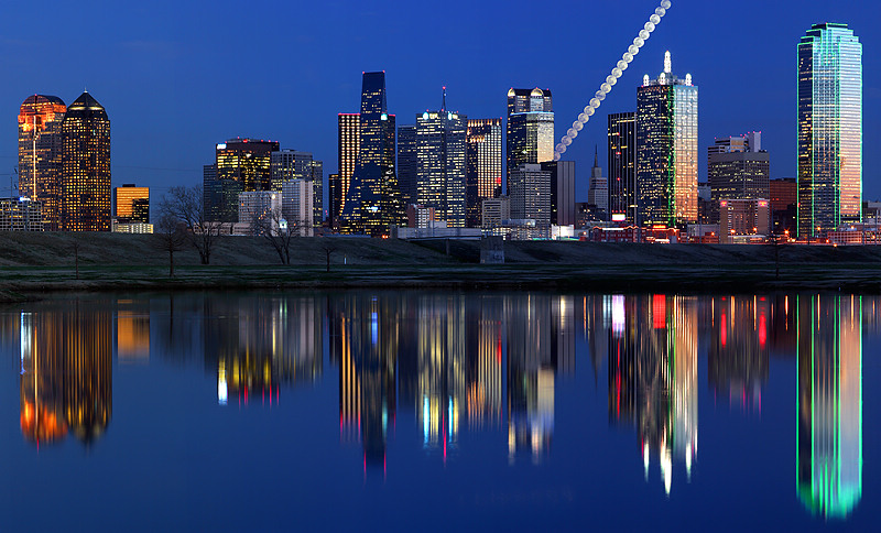 <B>Dallas Moonrise</B><BR><font size=1>by James Langford</font>