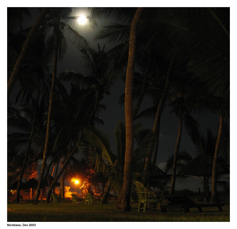 Mombasa - Moonrise Dec 2003 - Hassan Abba