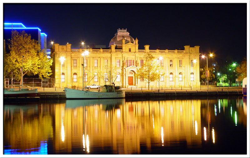 <p align=center><b>10th PLACE (Tie) -Museum over dock</b> <br> <font size=1> By David Clifford