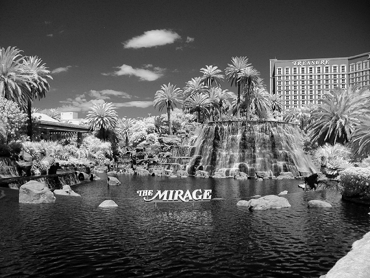Mirrage Hotel
