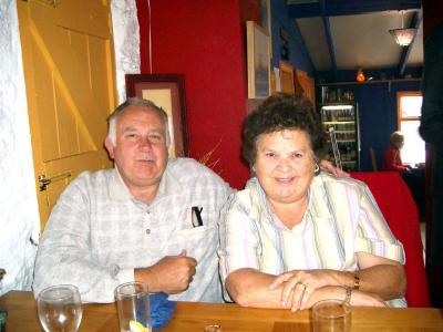 Roger & Glenda, met them on the bus to Dingle