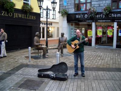Galway street player