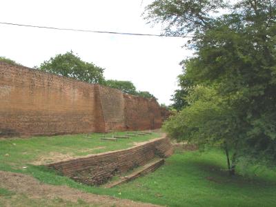 City wall at Sarabha Gate, Bagan