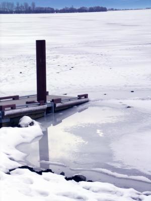 Early thaw at Agency Lake