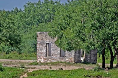 Casa Viejo on the Mexican side of the Rio Grande.jpg