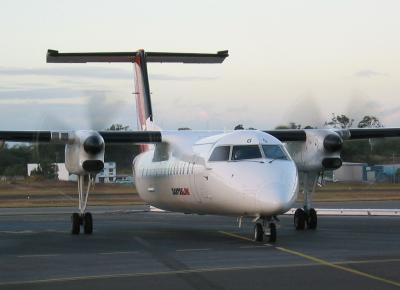 VH-SBG Qantaslink DHC-8 series300