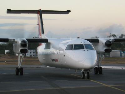 VH-SBT  Qantaslink DHC-8 Series 300