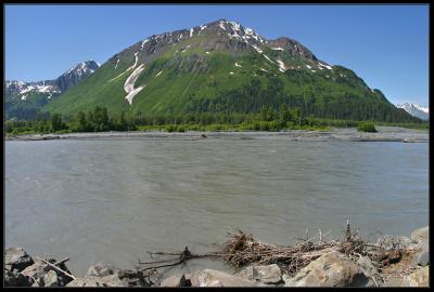 u47/ak_davek/medium/30821946.ExitGlacierRdSml_5249.jpg