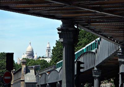 Metro Line 2 near the Sacre Coeur