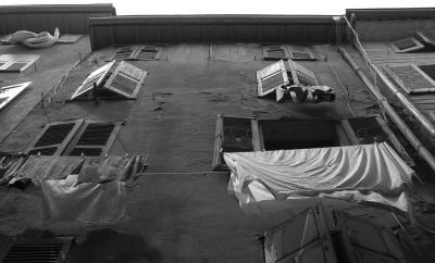 B&W Grasse laundry