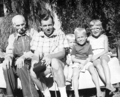 u47/balldee/medium/30301417.PeterPetersonRichardMarianKeithSusanKimes1958.jpg