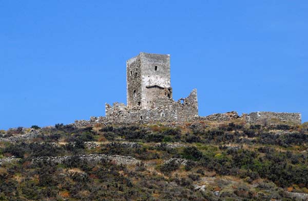 Tower house overlooking Porto Kagio