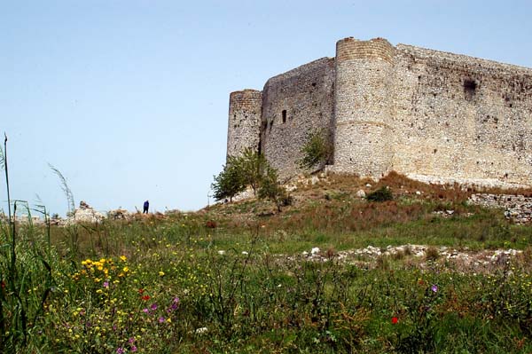 Chlemousti Castle