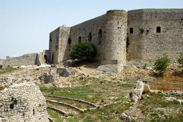 Chlemousti Castle