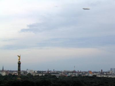 Blimp over Berlin: Over the Tiergarten