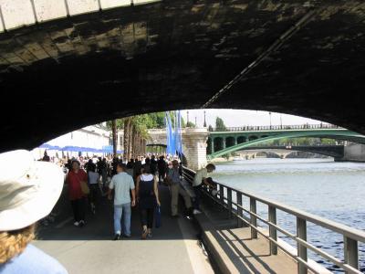 u47/brianogilvie/medium/34079477.paris_plage__july____0014.jpg