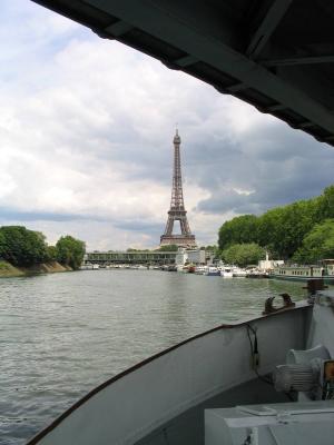 Tour Eiffel depuis la Seine