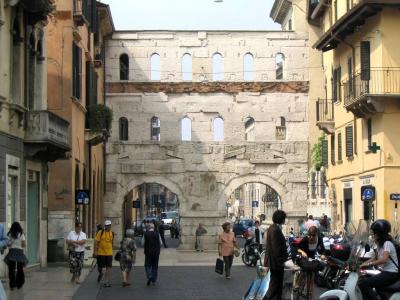 Porta Borsari, a Roman gate