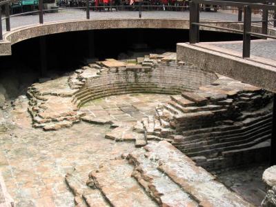 Porta Leone, ruins of a Roman gate