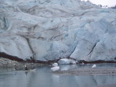 glacier bay- paddling beside riggs glacier