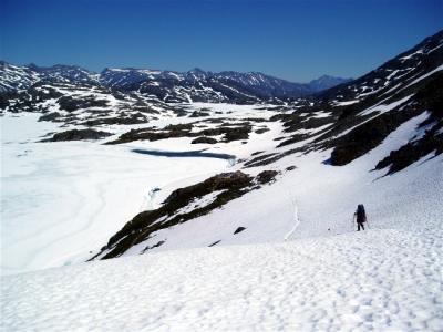 chilkoot trail descending in snow from pass