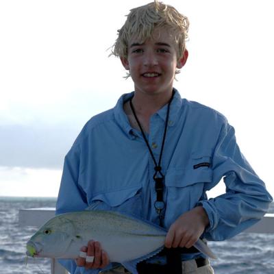 u47/bruce_j/medium/30044448.BluefinTrevally.jpg