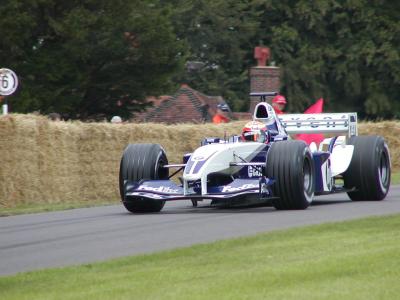 u47/burlsey/medium/30728170.Goodwood_FOS_2004_029.jpg