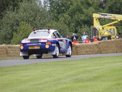 u47/burlsey/medium/30728186.Goodwood_FOS_2004_045.jpg