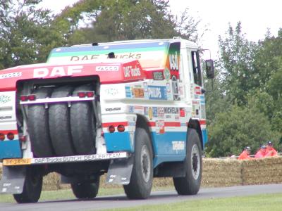 u47/burlsey/medium/30728191.Goodwood_FOS_2004_050.jpg