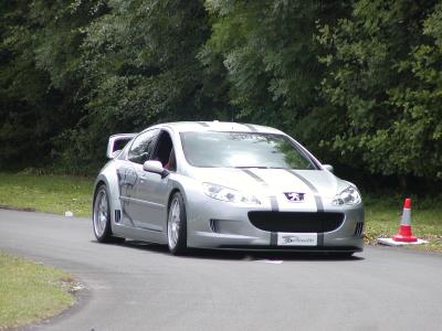 u47/burlsey/medium/30728263.Goodwood_FOS_2004_121.jpg