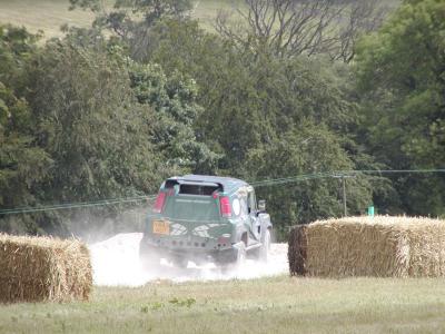 u47/burlsey/medium/30728281.Goodwood_FOS_2004_138.jpg