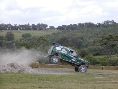 u47/burlsey/medium/30728285.Goodwood_FOS_2004_142.jpg