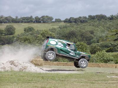 u47/burlsey/medium/30728289.Goodwood_FOS_2004_146.jpg