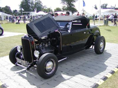 u47/burlsey/medium/30728296.Goodwood_FOS_2004_153.jpg