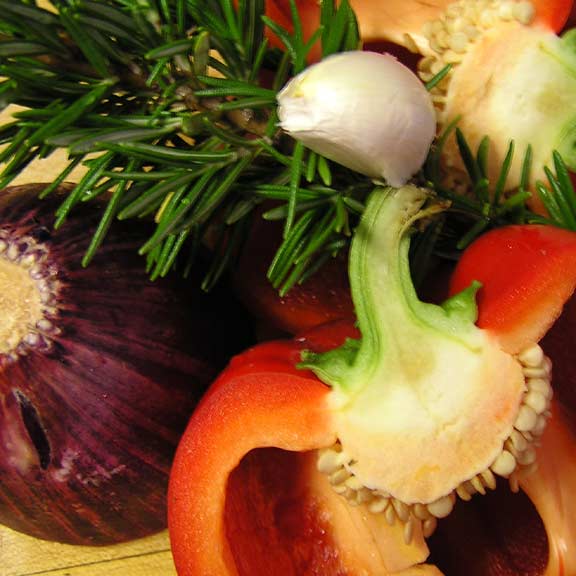 PURPLE ONION & RED PEPPER