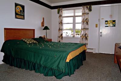 My room at the Sandman Inn (room #27 if anyone wants to visit)