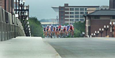 u47/deco/medium/30658366.Riders.jpg