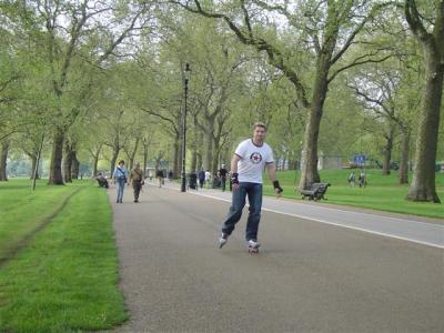 Clint on his blades in the beautiful Hyde Park.
